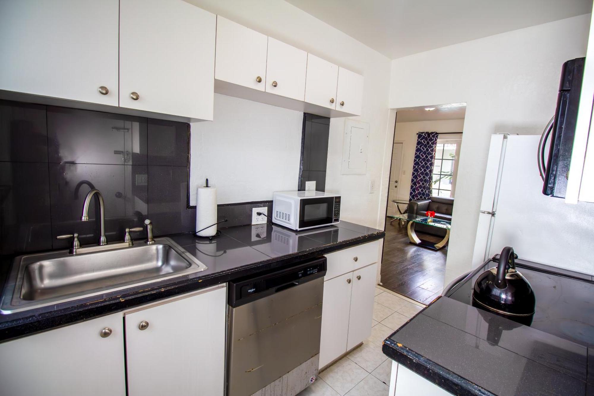 Courtyard Apartments Part Of The Oasis Casita Collection Miami Beach Exteriör bild