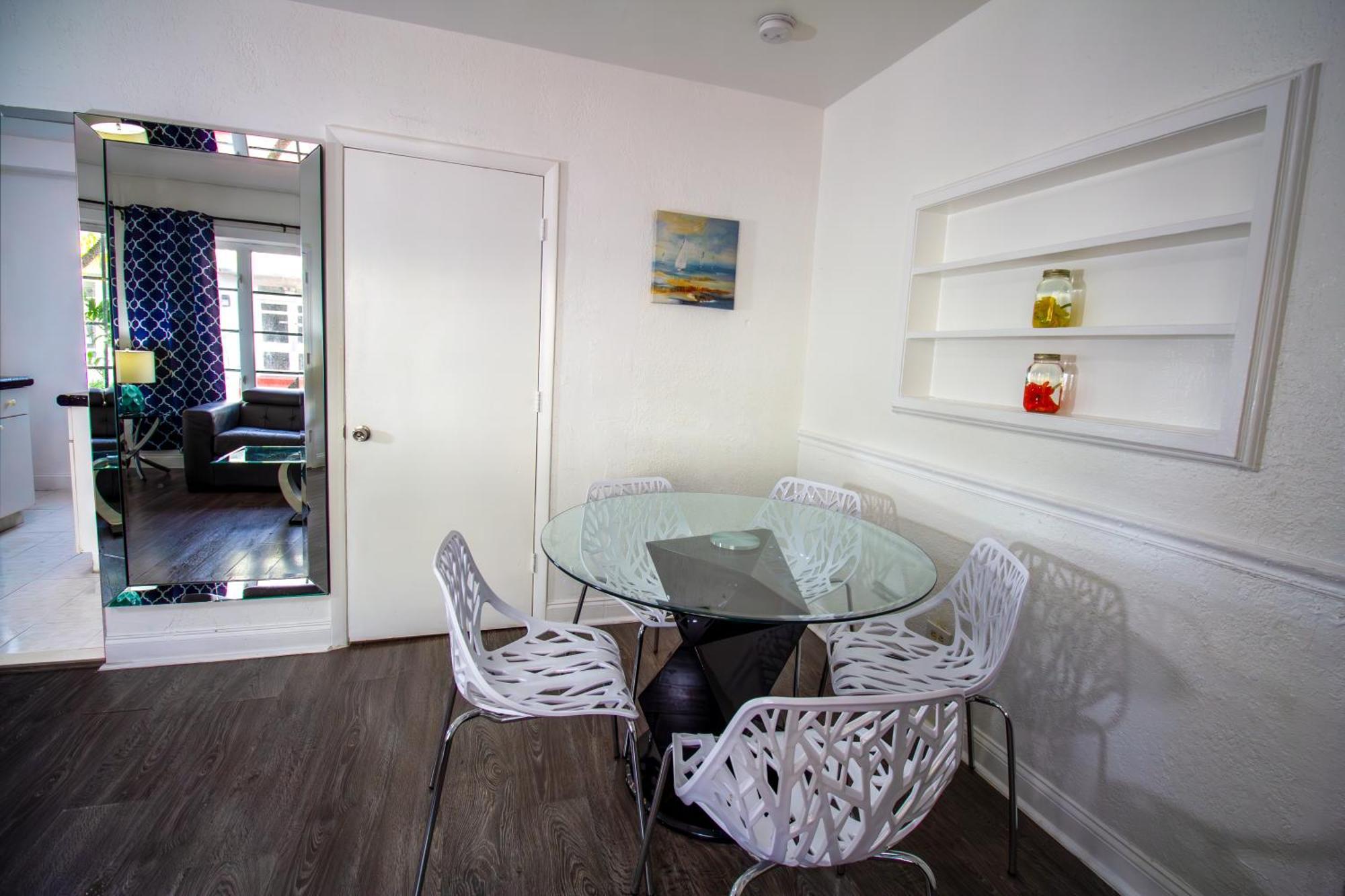 Courtyard Apartments Part Of The Oasis Casita Collection Miami Beach Exteriör bild